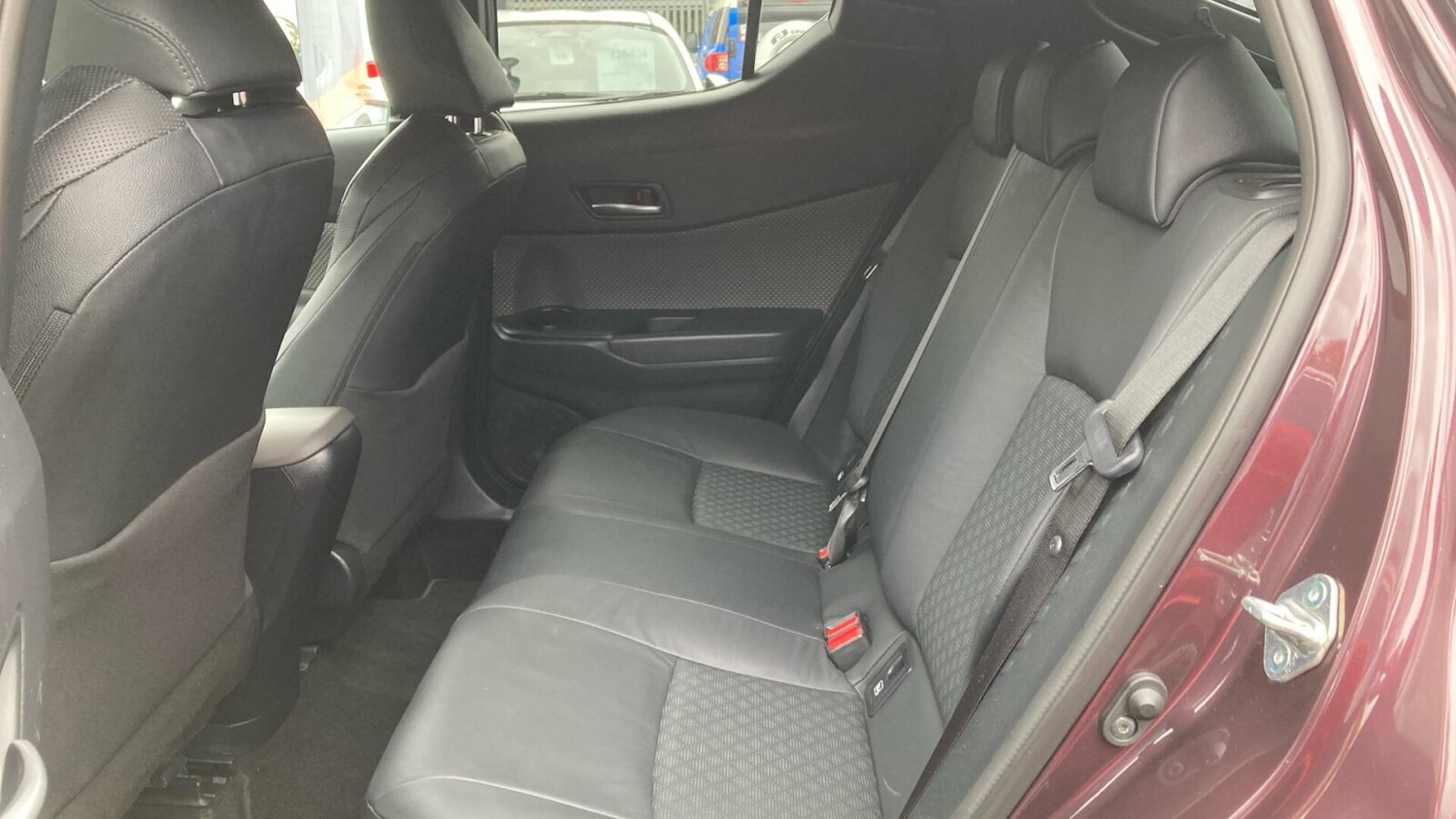 Used Toyota C-HR 2023 for sale - 76927635: Photo 13