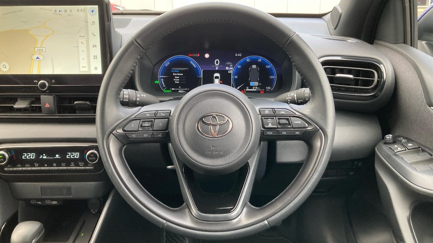 Used Toyota Yaris 2024 for sale - 77951429: Photo 8