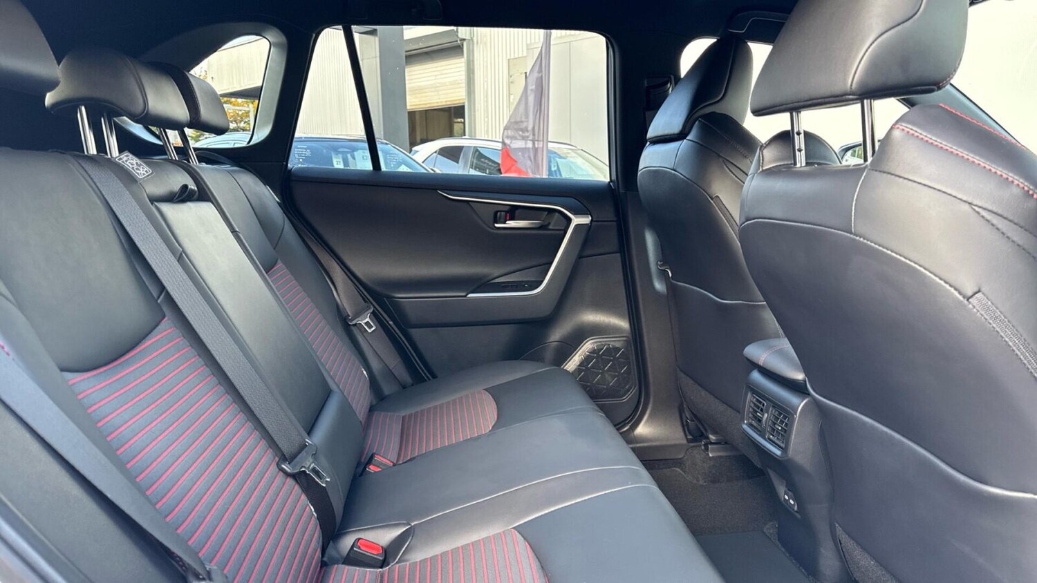 Used Toyota RAV4 2023 for sale - 76676272: Photo 12