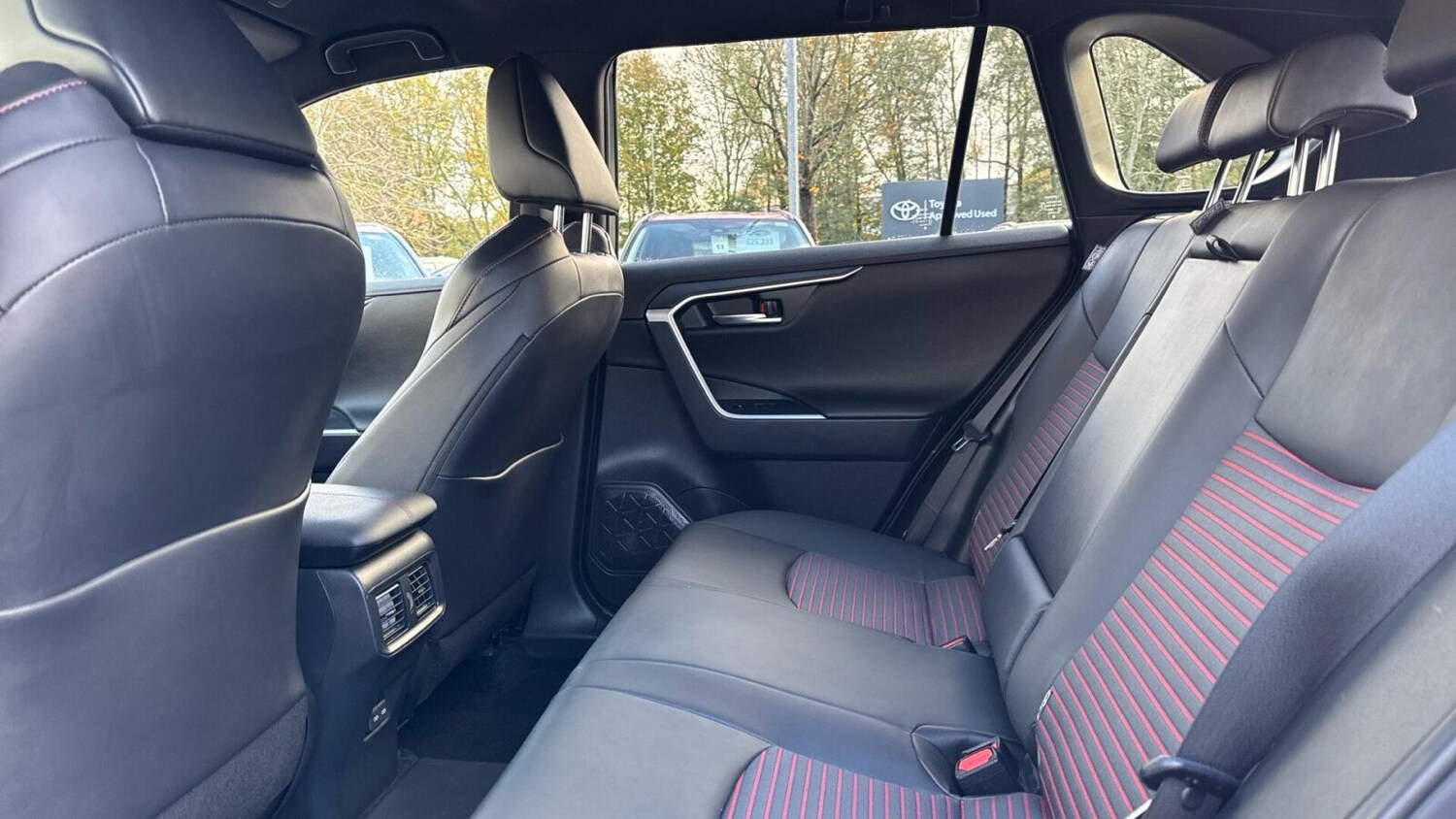 Used Toyota RAV4 2023 for sale - 76676272: Photo 13