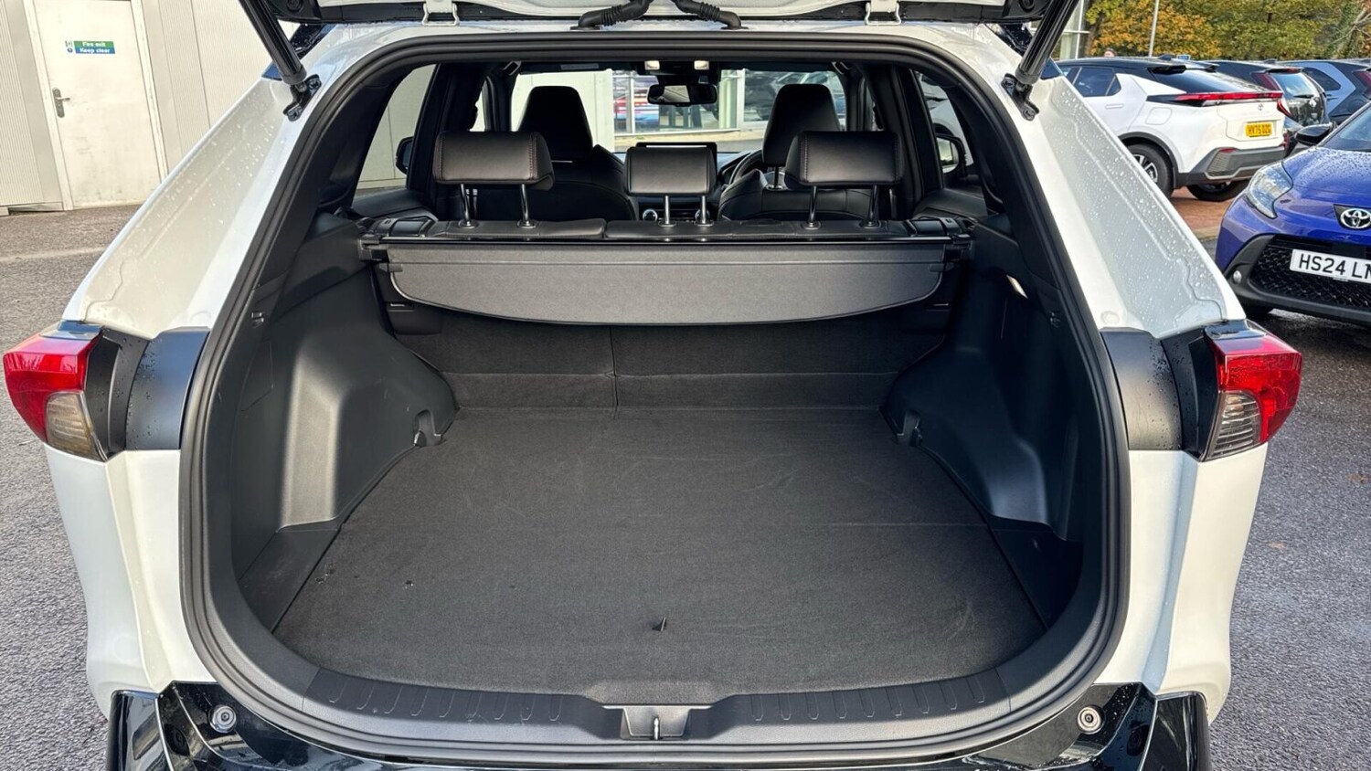 Used Toyota RAV4 2023 for sale - 76676272: Photo 14