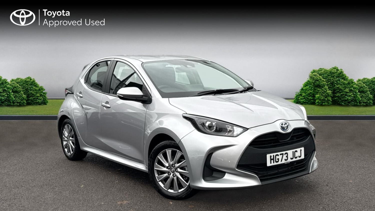 Used Toyota Yaris 2024 for sale - 76676700: Photo 1