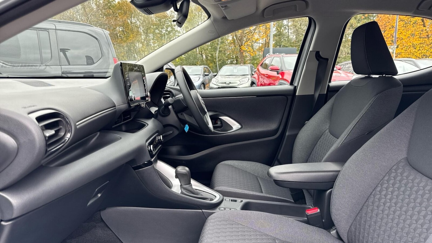 Used Toyota Yaris 2024 for sale - 76676700: Photo 10