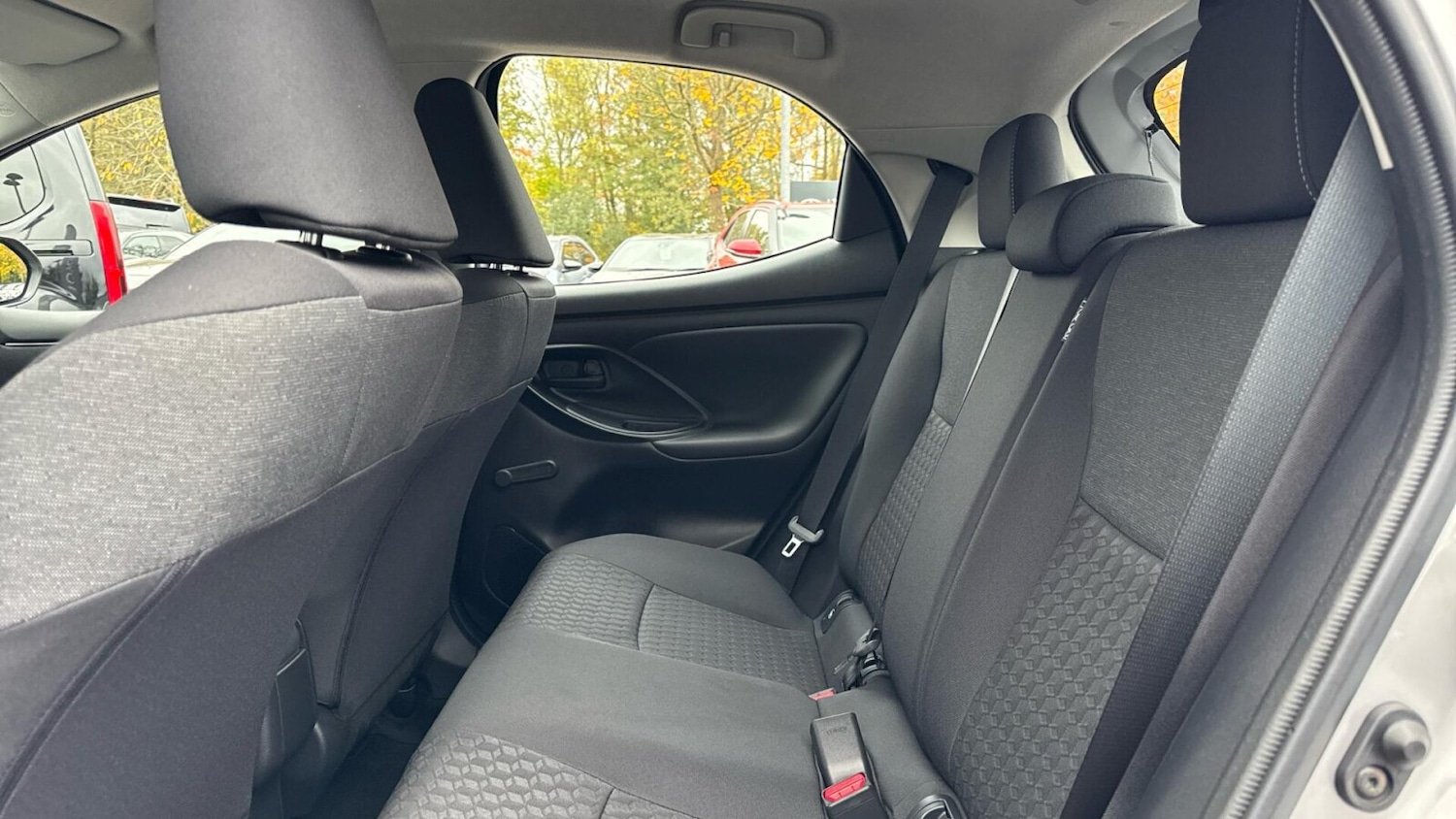 Used Toyota Yaris 2024 for sale - 76676700: Photo 13