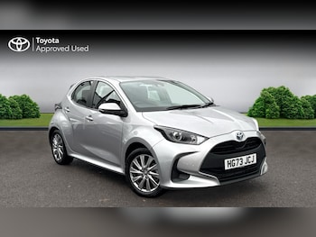 Used Toyota Yaris 2024 for sale - 76676700: Photo