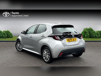 Used Toyota Yaris 2024 for sale - 76676700: Photo