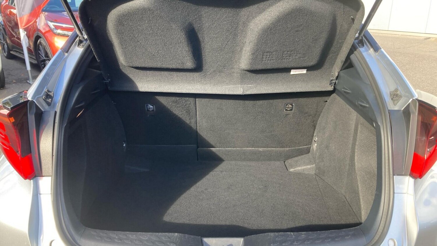 Used Toyota C-HR 2022 for sale - 76674705: Photo 14