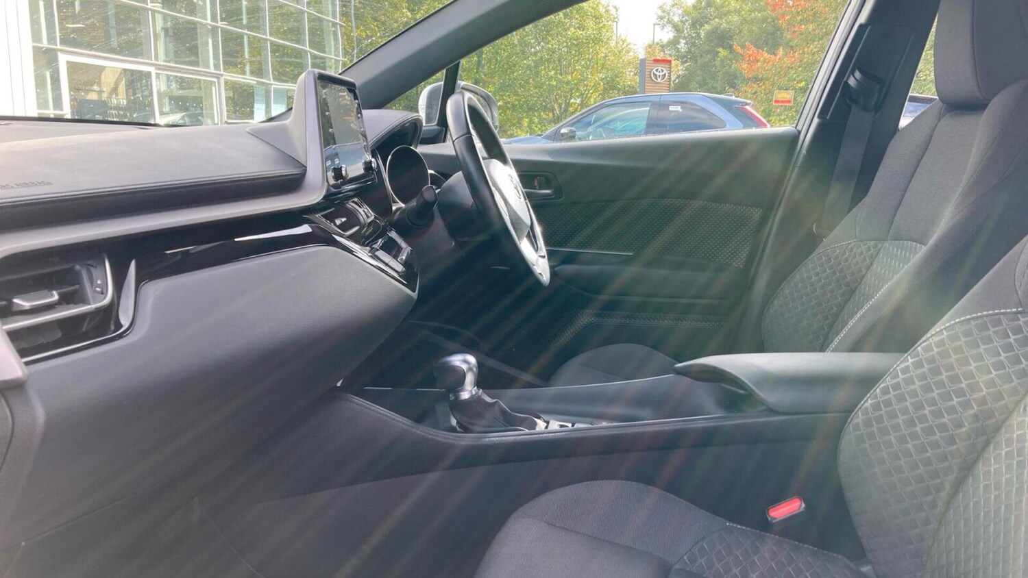 Used Toyota C-HR 2022 for sale - 76674885: Photo 10