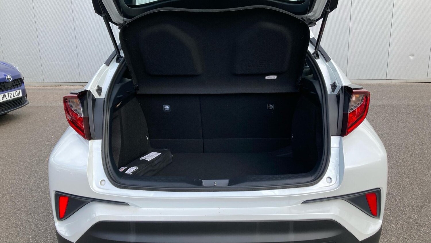 Used Toyota C-HR 2022 for sale - 76674885: Photo 14