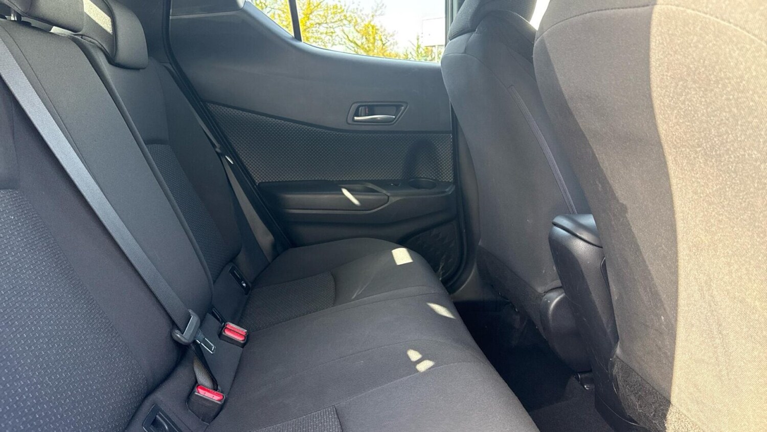 Used Toyota C-HR 2018 for sale - 78183407: Photo 9