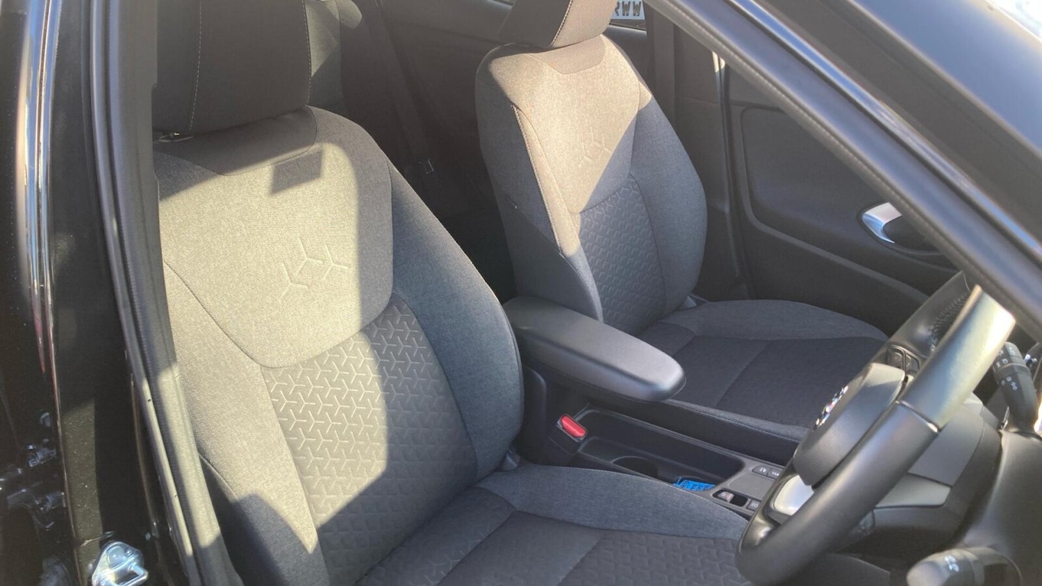 Used Toyota Yaris Cross 2022 for sale - 76675177: Photo 21