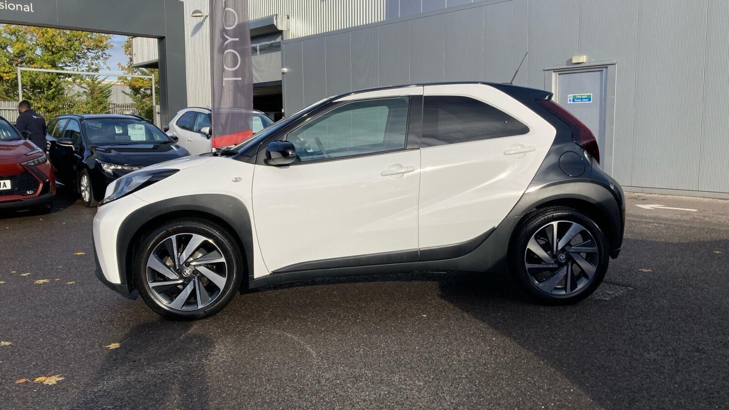 Used Toyota Aygo X 2023 for sale - 76676039: Photo 17