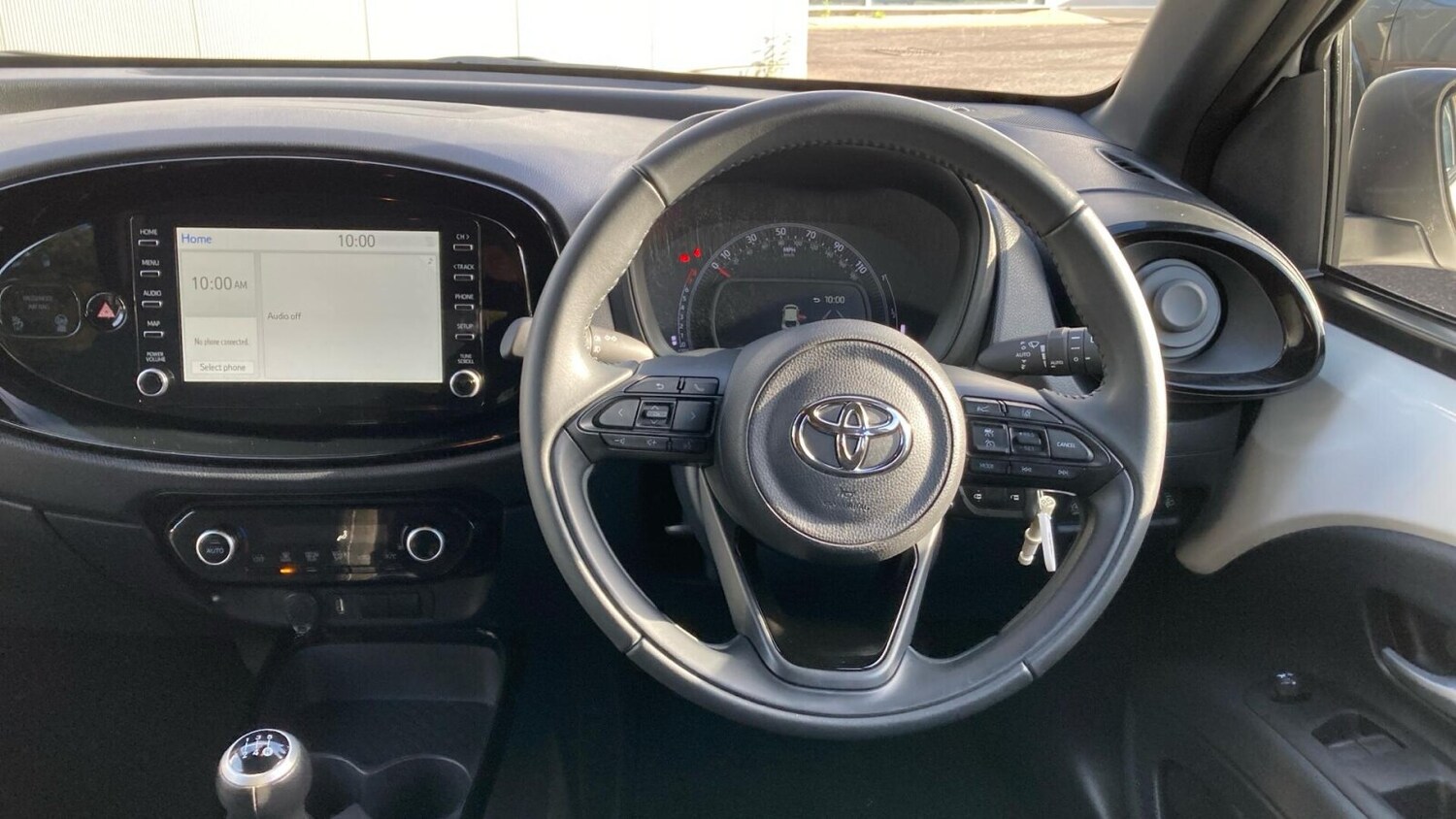 Used Toyota Aygo X 2023 for sale - 76676039: Photo 8