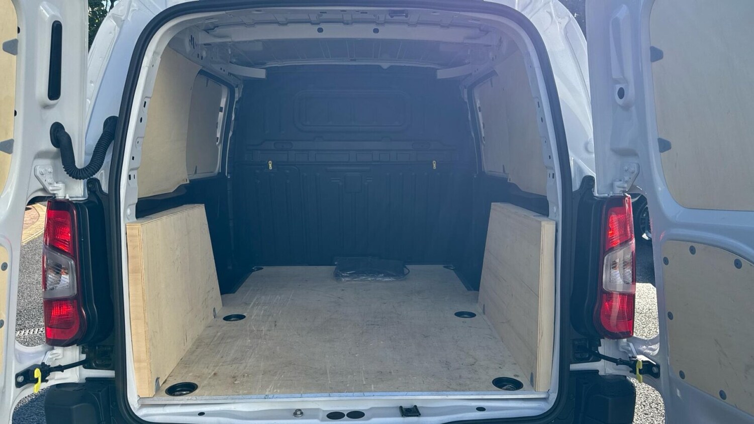 Used Toyota ProAce 2024 for sale - 76677642: Photo 14