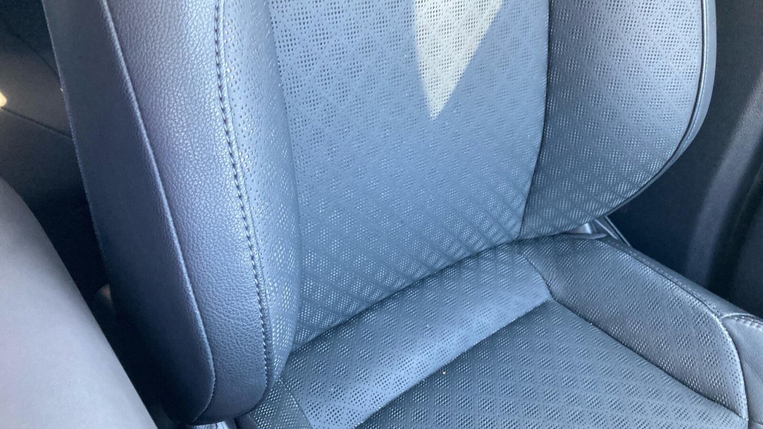 Used Toyota C-HR 2023 for sale - 78183411: Photo 15