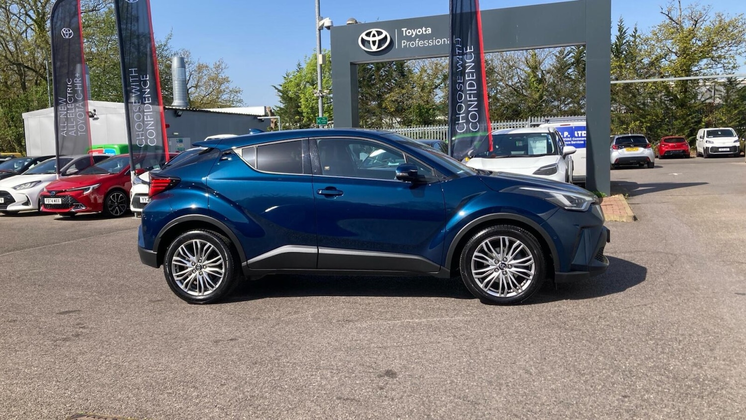 Used Toyota C-HR 2023 for sale - 78183411: Photo 24