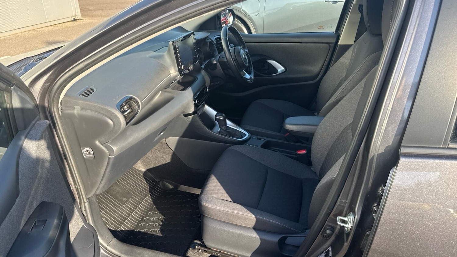 Used Toyota Yaris 2022 for sale - 77968386: Photo 13