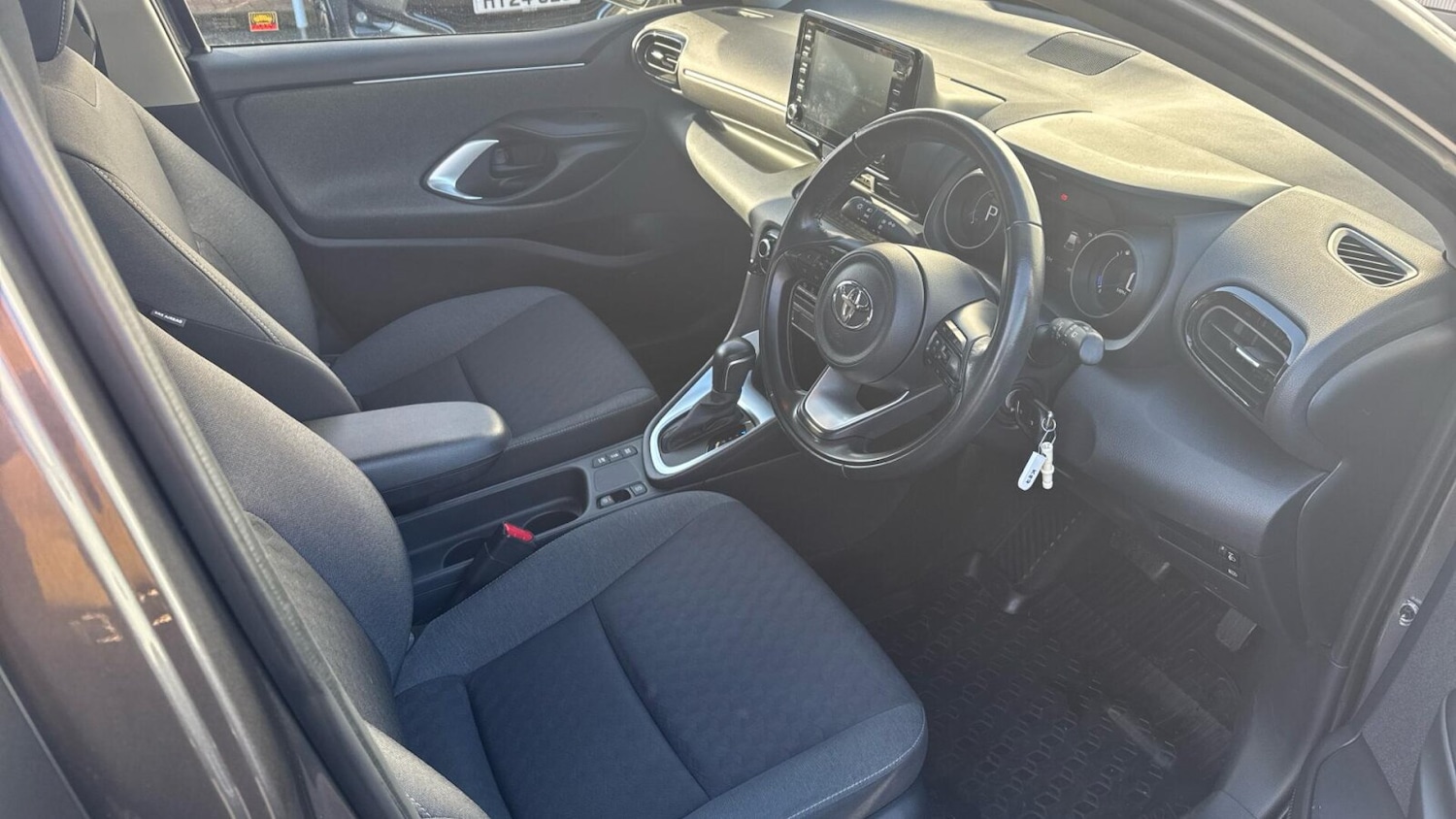 Used Toyota Yaris 2022 for sale - 77968386: Photo 14