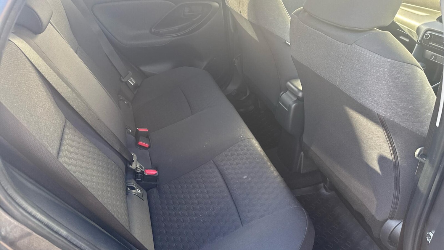 Used Toyota Yaris 2022 for sale - 77968386: Photo 15