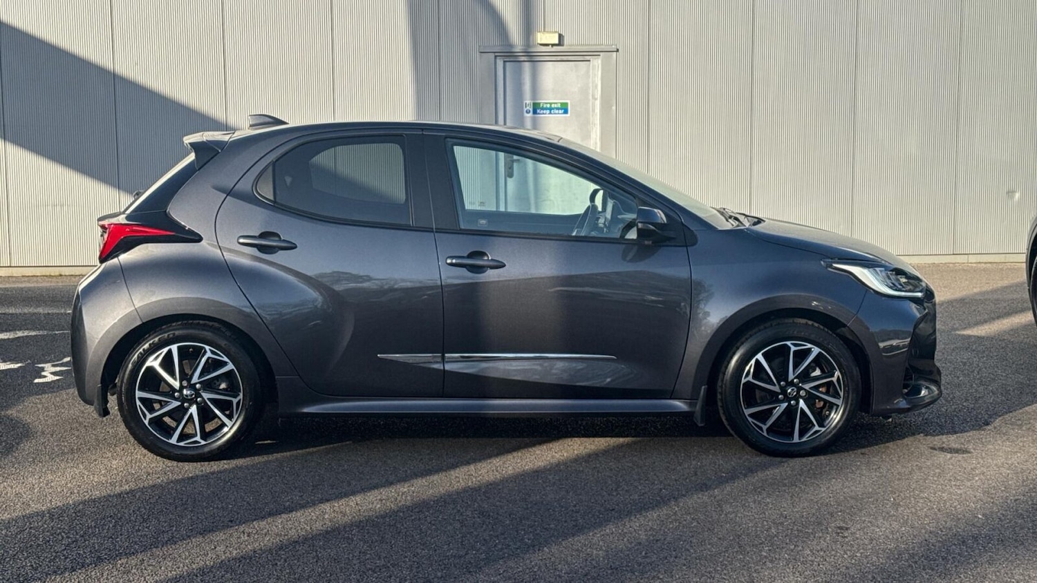 Used Toyota Yaris 2022 for sale - 77968386: Photo 19