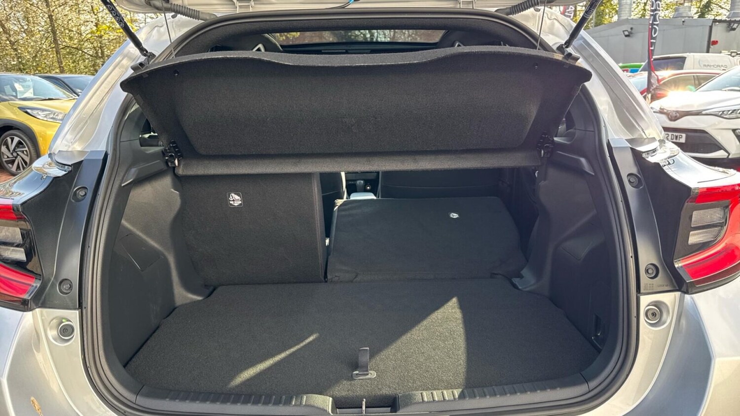 Used Toyota Yaris 2024 for sale - 78151922: Photo 19