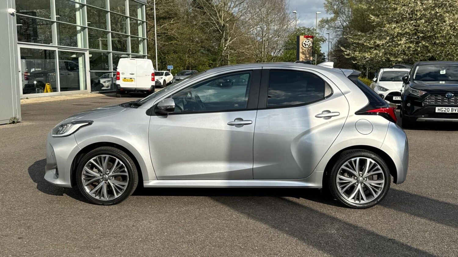 Used Toyota Yaris 2024 for sale - 78151922: Photo 25