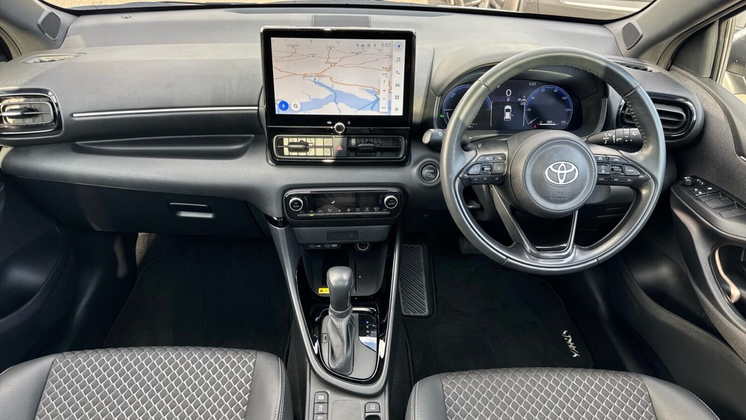 Used Toyota Yaris 2024 for sale - 78151922: Photo 7