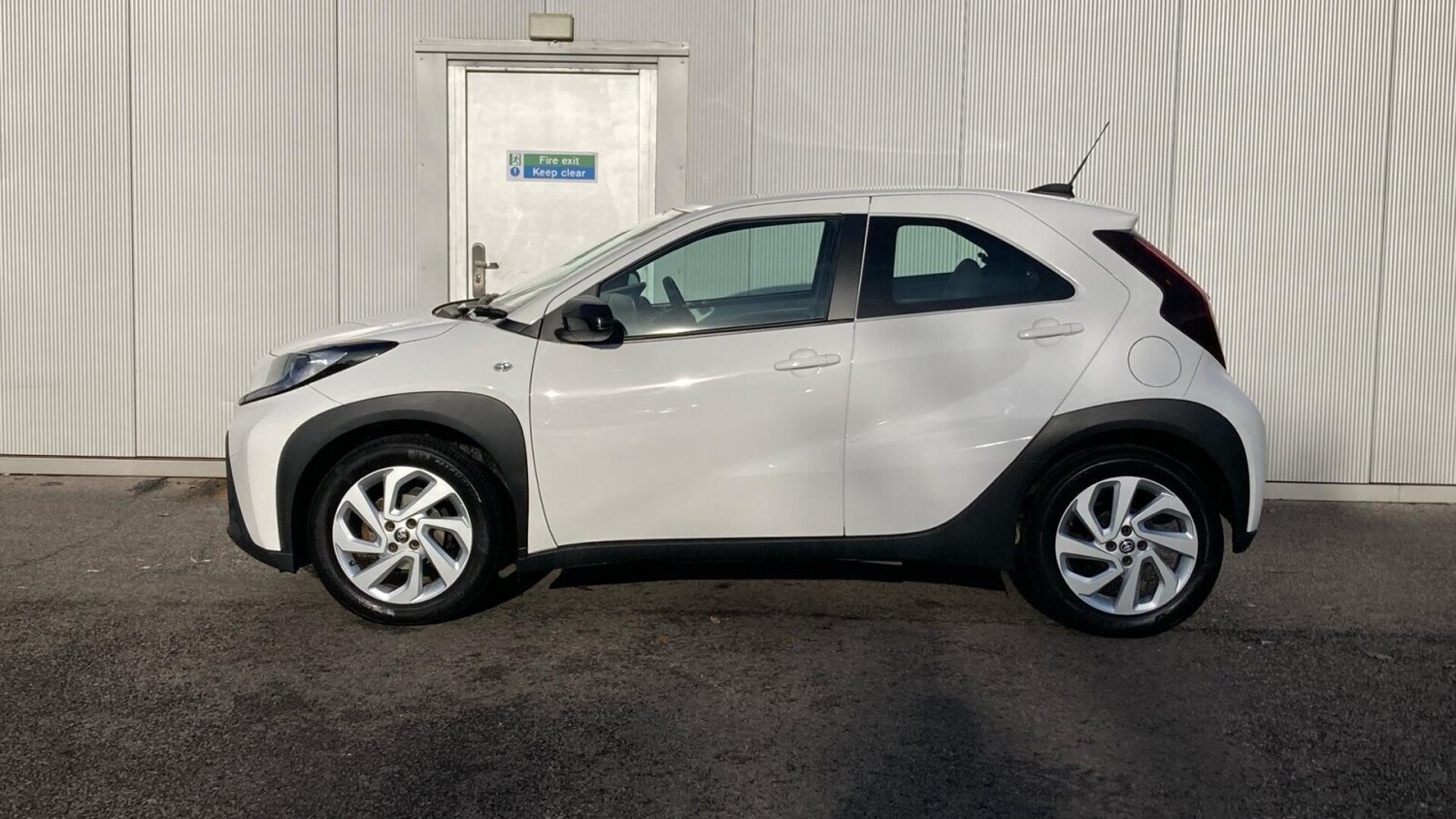 Used Toyota Aygo X 2023 for sale - 76675473: Photo 17