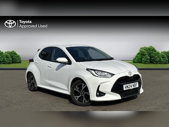 Used Toyota Yaris 2024 for sale - 78146057: Photo