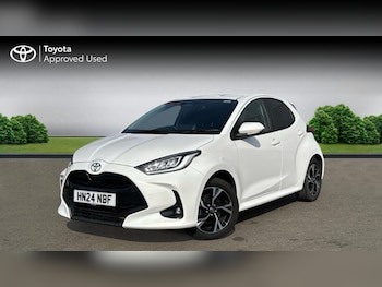 Used Toyota Yaris 2024 for sale - 78146057: Photo