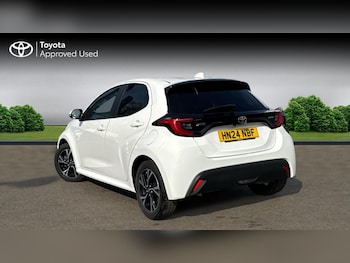 Used Toyota Yaris 2024 for sale - 78146057: Photo