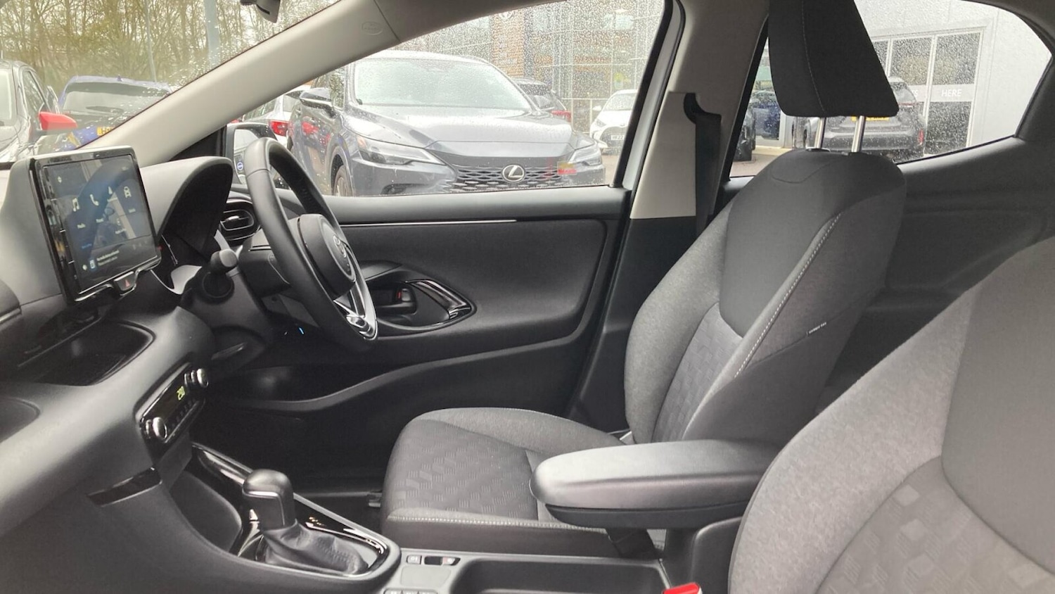 Used Toyota Yaris 2024 for sale - 77918530: Photo 13