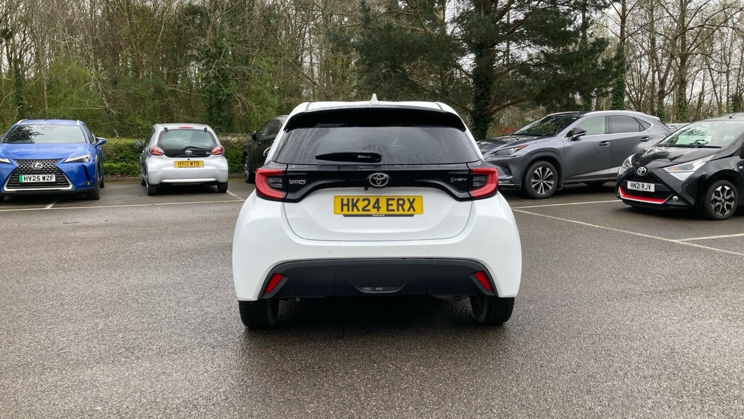 Used Toyota Yaris 2024 for sale - 77918530: Photo 22