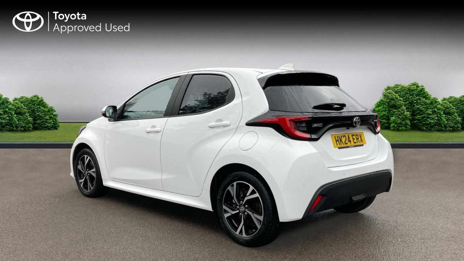 Used Toyota Yaris 2024 for sale - 77918530: Photo 4