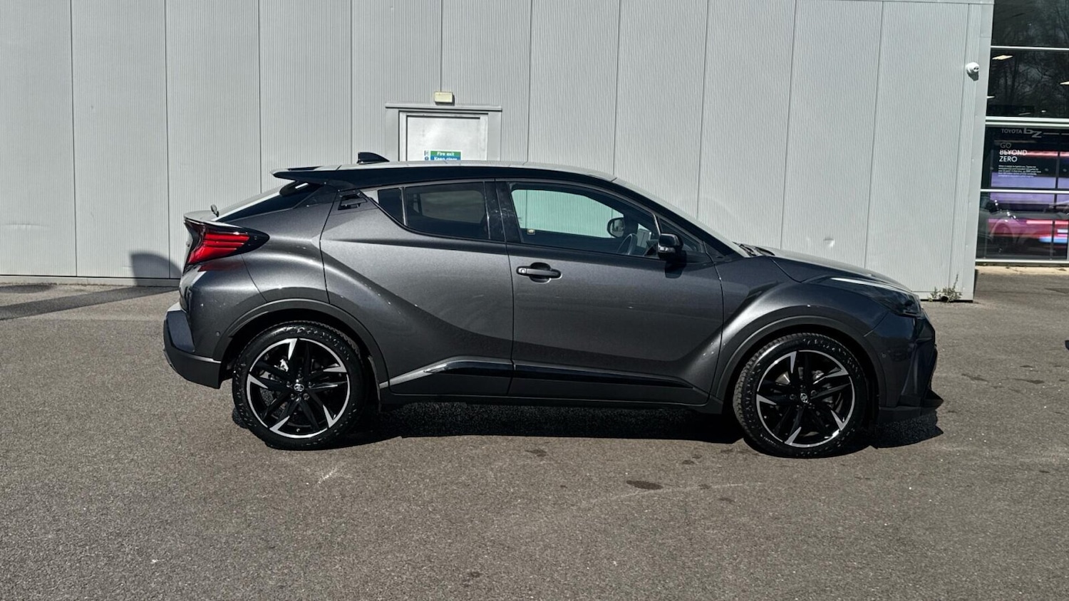 Used Toyota C-HR 2022 for sale - 78183410: Photo 24