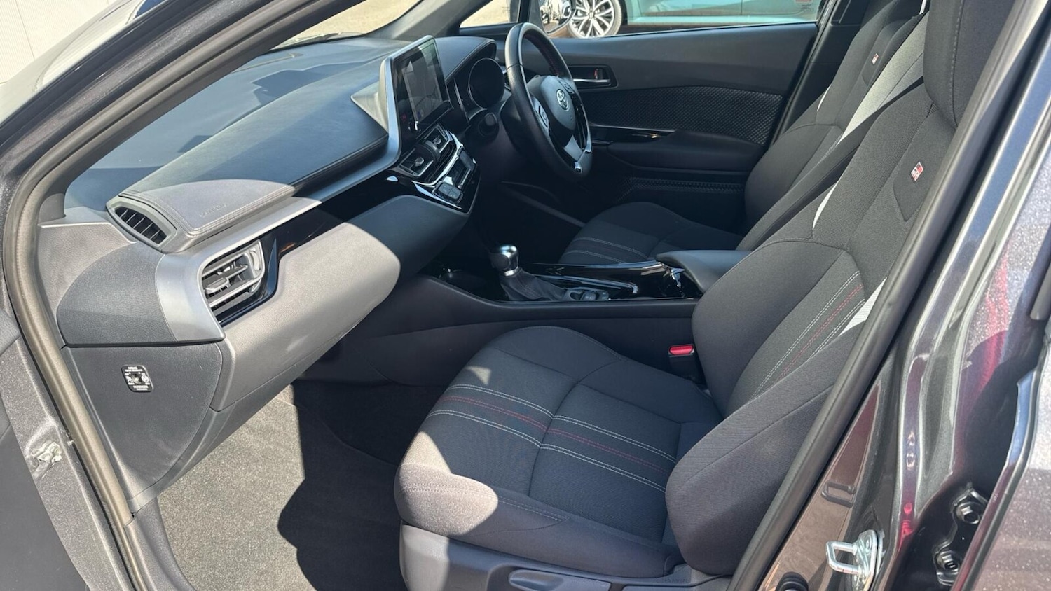 Used Toyota C-HR 2022 for sale - 78183410: Photo 6