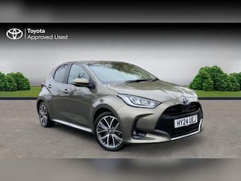 Used Toyota Yaris 2024 for sale - 77951430: Photo