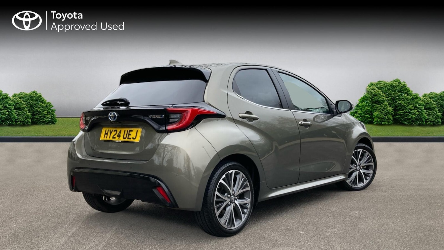 Used Toyota Yaris 2024 for sale - 77951430: Photo 2