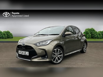 Used Toyota Yaris 2024 for sale - 77951430: Photo