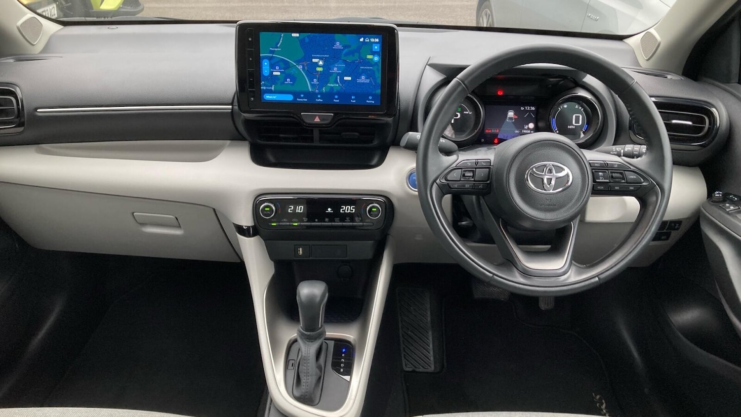 Used Toyota Yaris 2024 for sale - 77951430: Photo 5