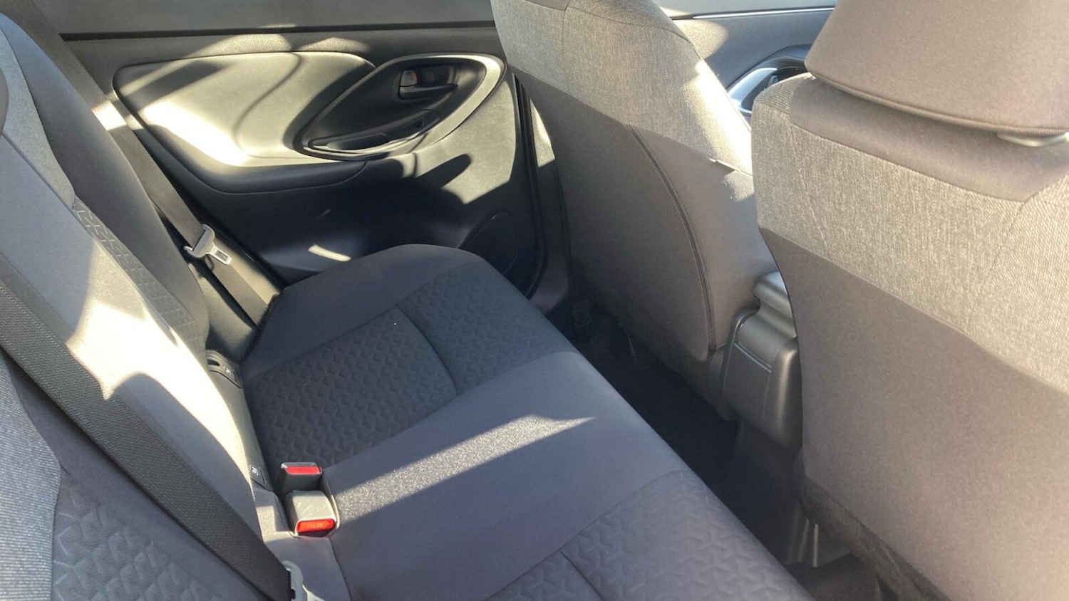 Used Toyota Yaris Cross 2022 for sale - 76557247: Photo 12