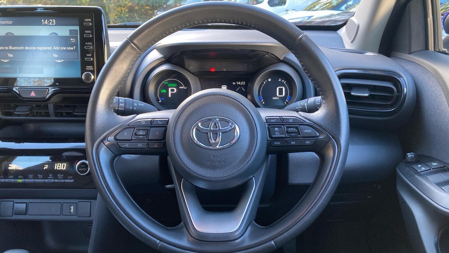 Used Toyota Yaris Cross 2022 for sale - 76557247: Photo 8