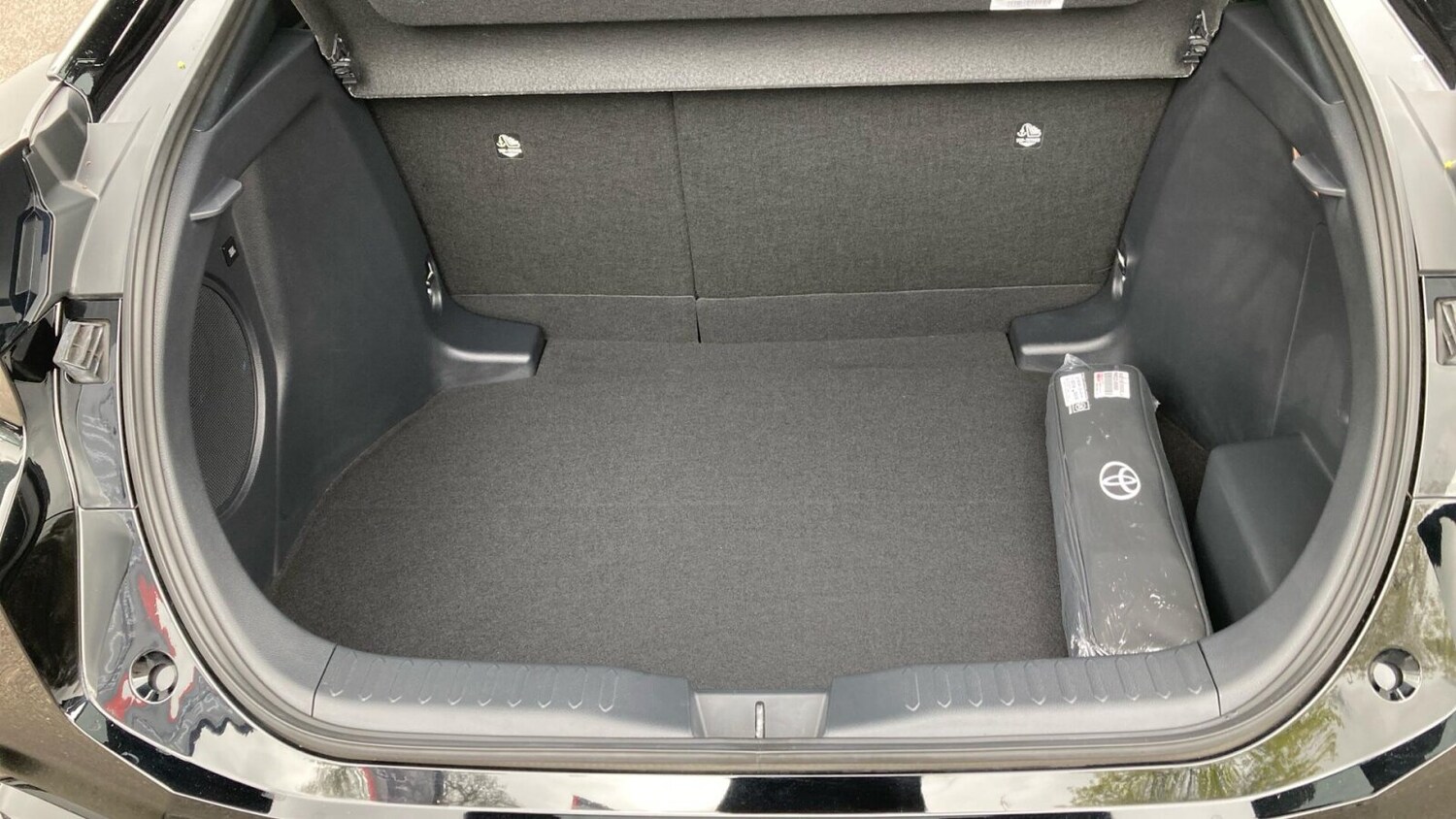 Used Toyota C-HR 2024 for sale - 78159010: Photo 15