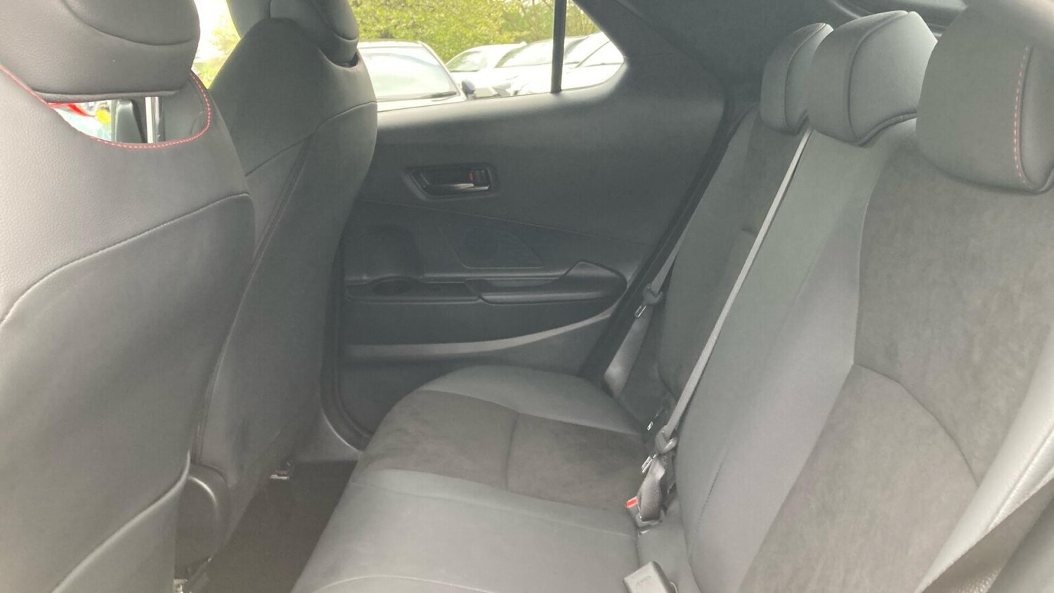 Used Toyota C-HR 2024 for sale - 78159010: Photo 17