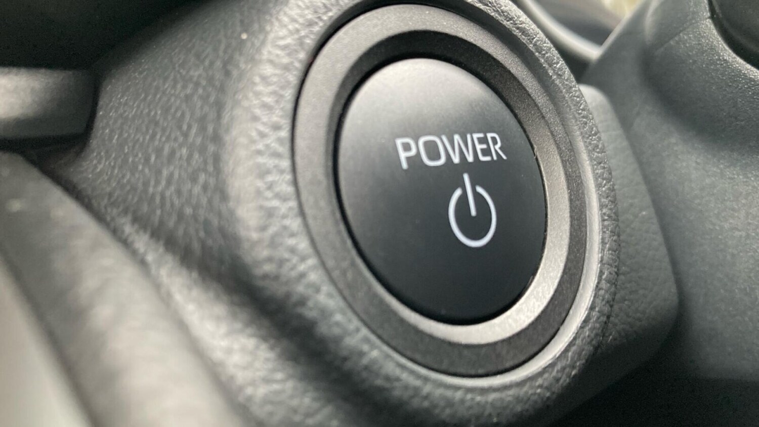 Used Toyota C-HR 2024 for sale - 78159010: Photo 18