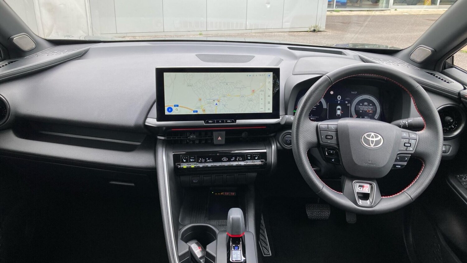 Used Toyota C-HR 2024 for sale - 78159010: Photo 8