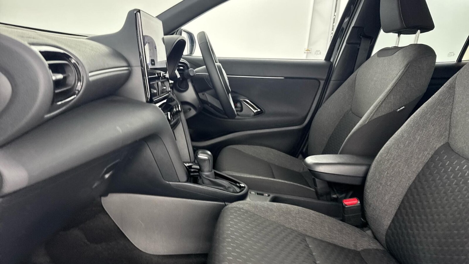 Used Toyota Yaris Cross 2024 for sale - 77312650: Photo 10