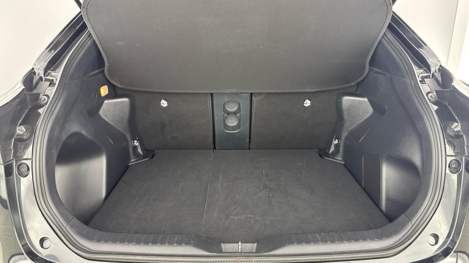 Used Toyota Yaris Cross 2024 for sale - 77312650: Photo 14