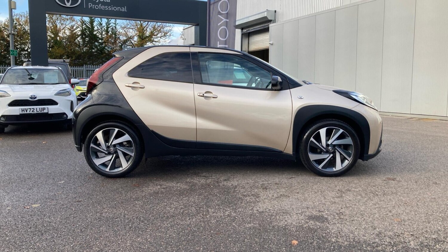 Used Toyota Aygo X 2022 for sale - 76674222: Photo 16