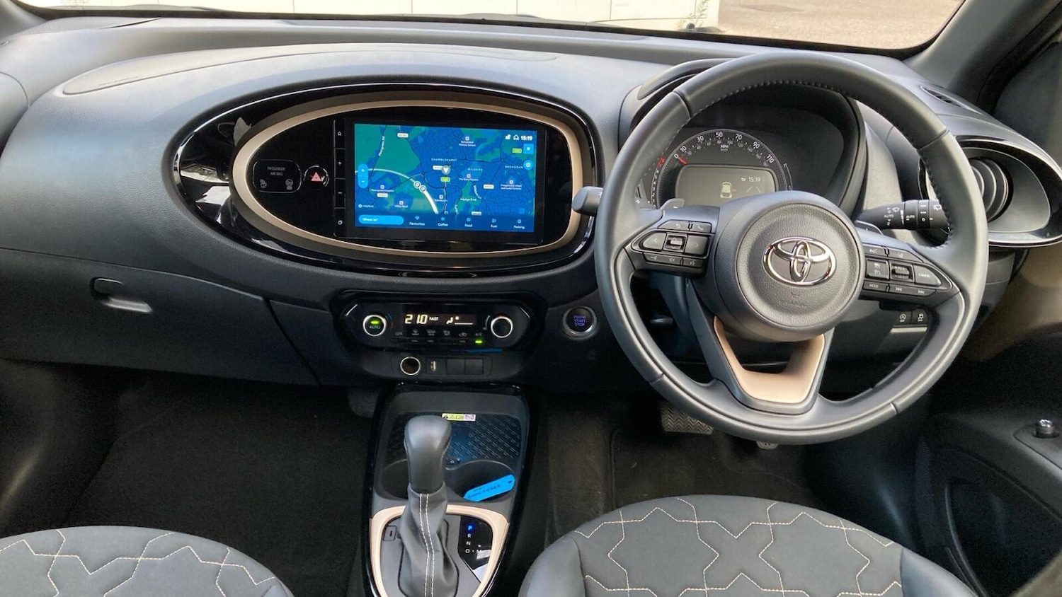 Used Toyota Aygo X 2022 for sale - 76674222: Photo 5